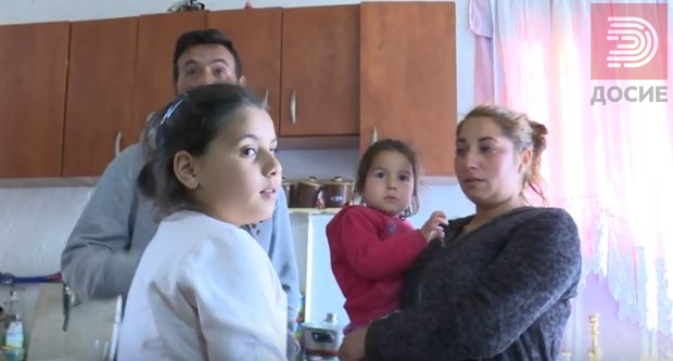 Дајте ми работа ќерка ми оглувува треба да се лекува, а најмногу ...